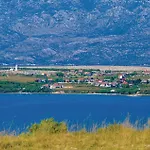 2 Bedroom In Rtina