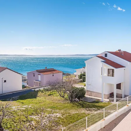 2 Bedroom In Apartamento Rtina