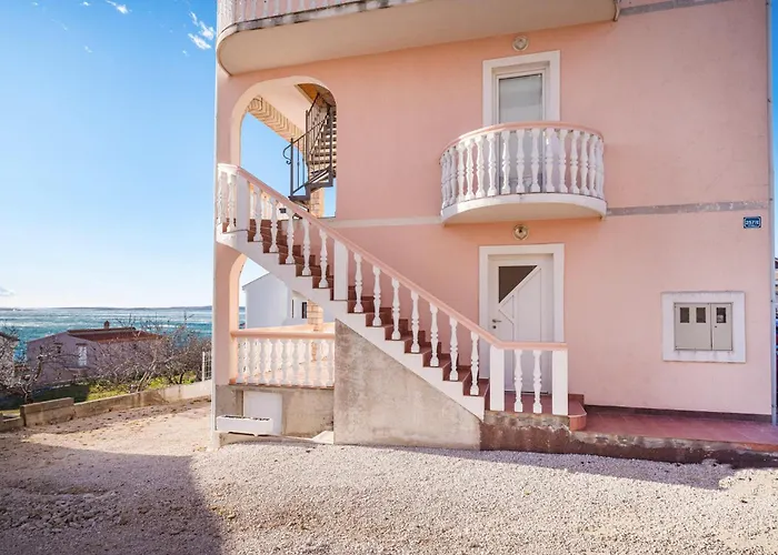 דירה 2 Bedroom In