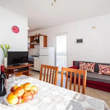Apartment 2 Bedroom In Rtina