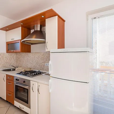 2 Bedroom In *