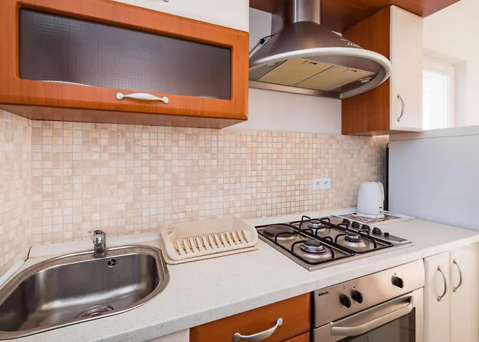 2 Bedroom In ルティナ