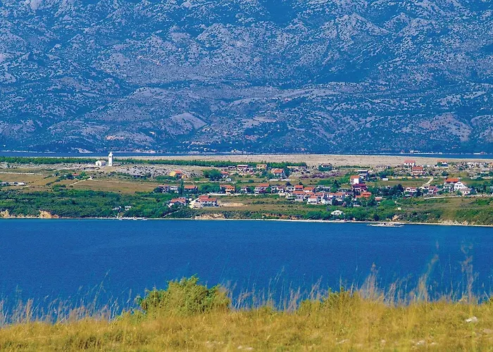 2 Bedroom In ルティナ